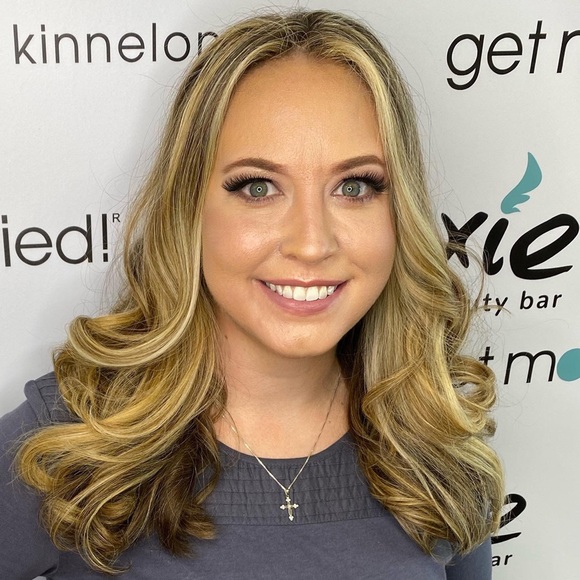 Meet your Posher, Colleen - Picture 1 of 1